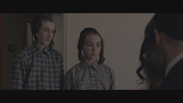 To Dust (2018) Fragman