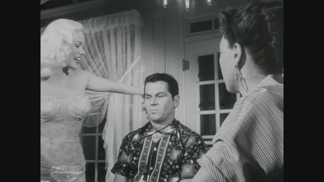 The Girl in Black Stockings (1957) Fragman