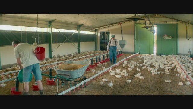 Au nom de la terre (2019) Fragman