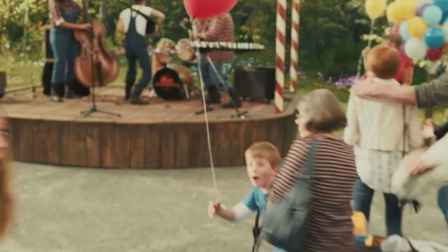 Arkadaşım Benjamin (2019) Türkçe Altyazılı Fragman