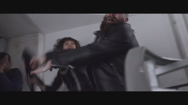 The Courier (2019) Fragman