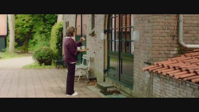 April, May en June (2019) Fragman