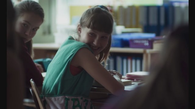  Platzspitzbaby (2020) Fragman