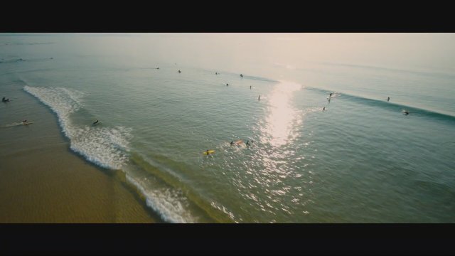 Papi Sitter (2020) Fragman