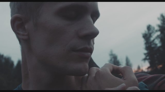 A Moment in the Reeds (2017) Fragman