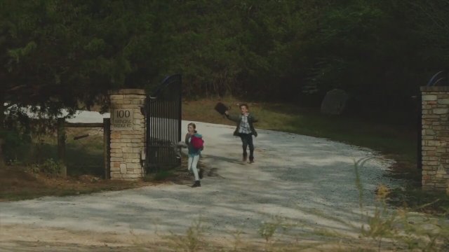 Finding Love in Mountain View (2020) Fragman