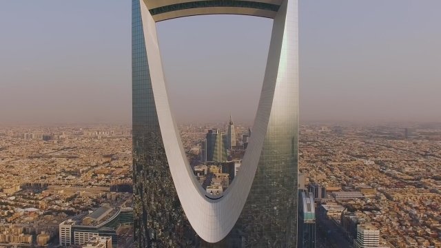 The Dissident (2020) Fragman