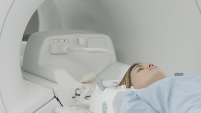 Out of Sync (2021) Fragman