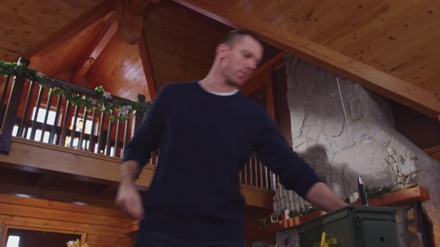 Christmas in the Wilds (2021) Fragman