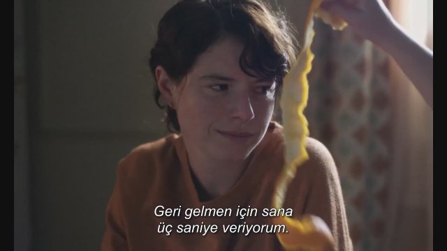 Karanlık Kız (2021) Fragman