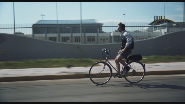 The Man with the Answers (2021) Fragman