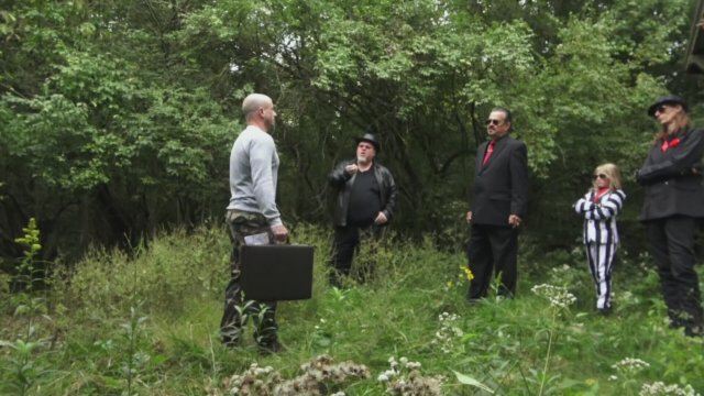 Sharks of the Corn (2021) Fragman