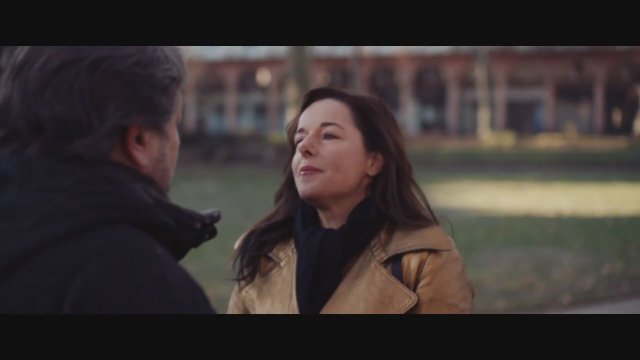 Une femme du monde (2021) Fragman