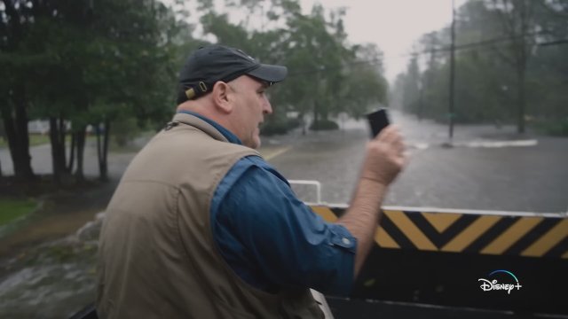 We Feed People (2022) Fragman