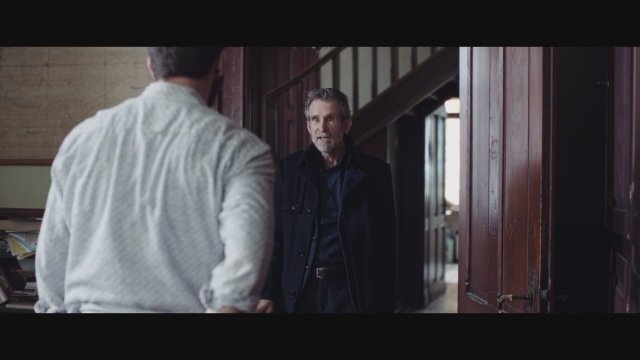 Geborgtes Weiß (2021) Fragman