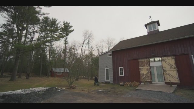 Follow Her (2022) Fragman