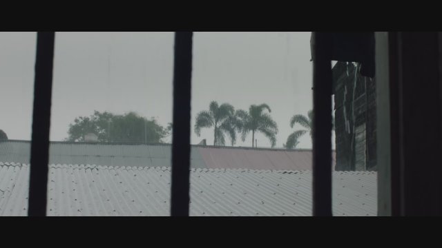 Stars at Noon (2022) Fragman