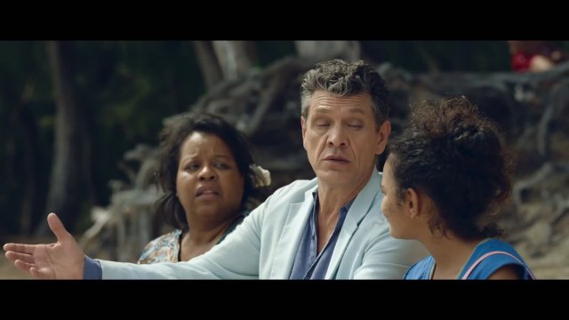 Le Petit Piaf (2022) Fragman