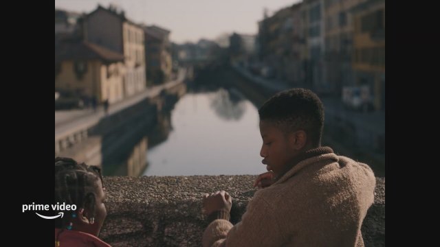 Solgun Dizeler (2022) Fragman