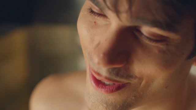 Perfetta illusione  (2022) Fragman