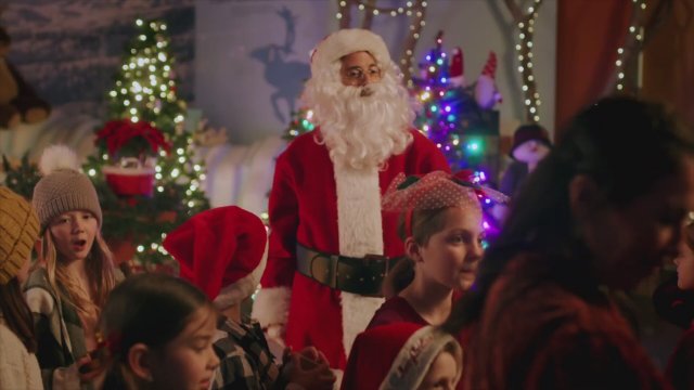 Single and Ready to Jingle (2022) Fragman