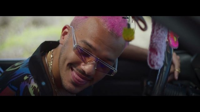 8 Years (2022) Fragman