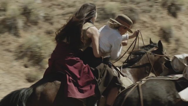 Two Sinners and a Mule (2023) Fragman