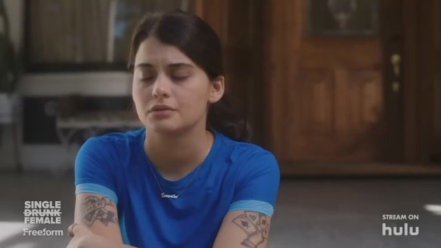 Single Drunk Female (2022) 2. Sezon Fragmanı