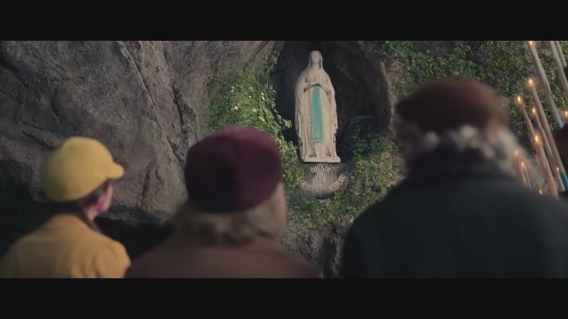 The Miracle Club (2023) Fragman