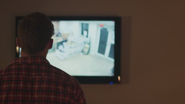 Cannibal Cabin (2022) Fragman