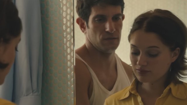 L'île rouge (2023) Fragman