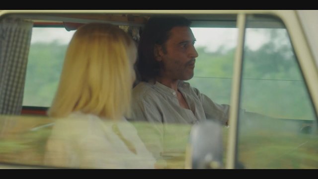 Smolu nosíš ty, láska (2023) Fragman