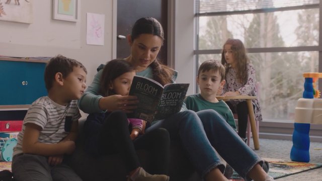 Divine Influencer (2023) Fragman