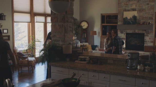 What Comes Around (2022) Fragman