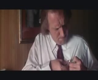 Guest House Paradiso (1999) - Fragman