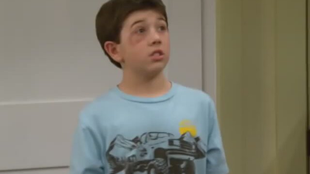 İyi Şanslar Charlie (2010) 1. Sezon Fragmanı