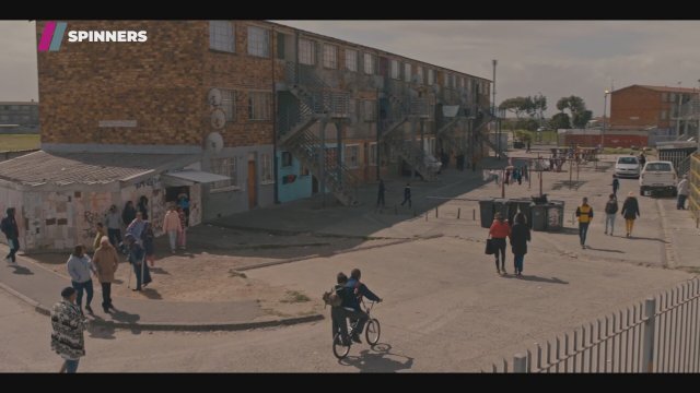 Spinners (2023) Fragman