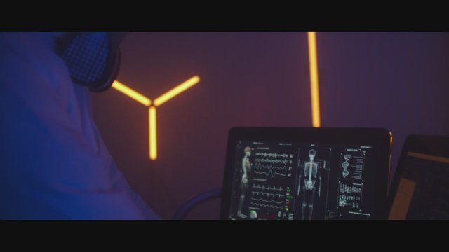 Chelovek niotkuda (2023) Fragman