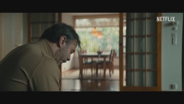 Neredeyse Sıradan Bir Aile (2023) 2. Fragman