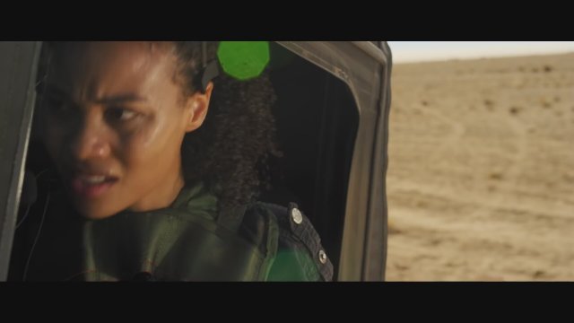 Maymun Canavara Karşı (2021) Fragman