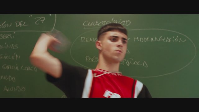 Menudas piezas (2024) Fragman