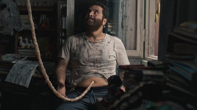 Kuvvetli Bir Alkış (2024) Fragman