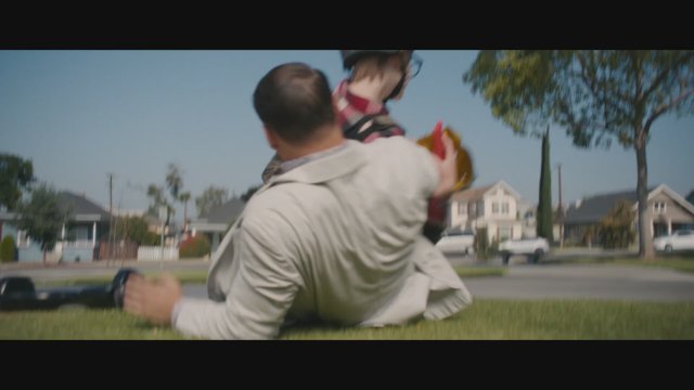 The Present (2024) Fragman