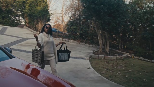 What Lies Under the Tree (2023) Fragman