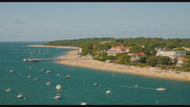 Presque légal (2024) Fragman