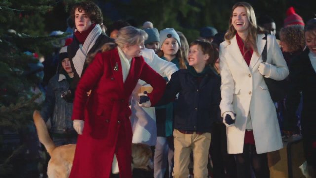 Meet Me at the Christmas Train Parade (2023) Fragman