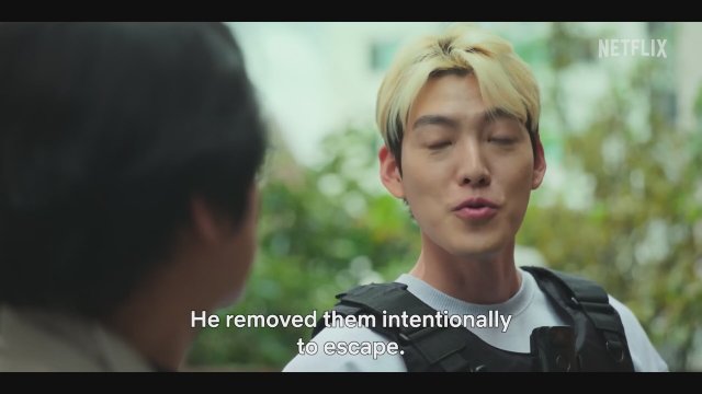 Officer Black Belt (2024) Fragman