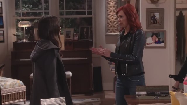 Crowded (2016) - Fragman