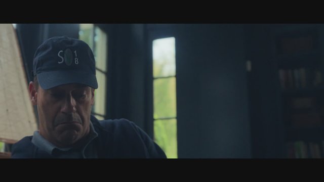 Your Friends & Neighbors (2025) Fragman