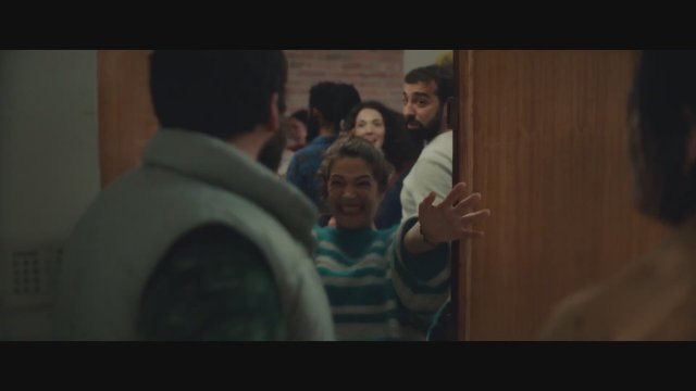 Différente (2025) Fragman